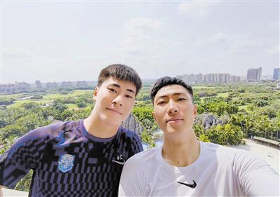 在线亚洲激情